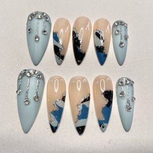 Custom dripping crystals press on nails,